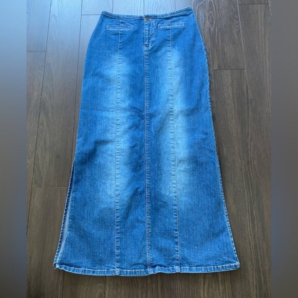 90’s Denim Maxi Skirt - Picture 14 of 15